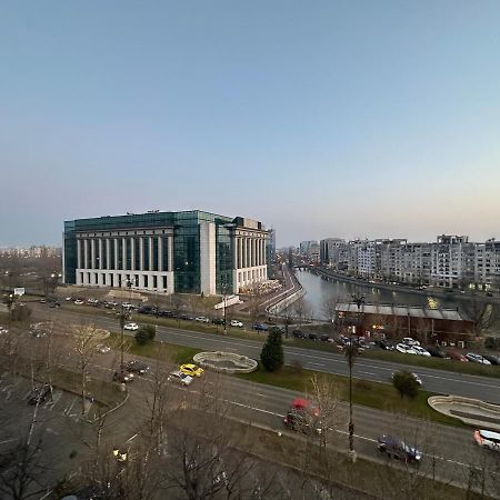 Unirii Lake Tribunal Bukarest Exteriör bild