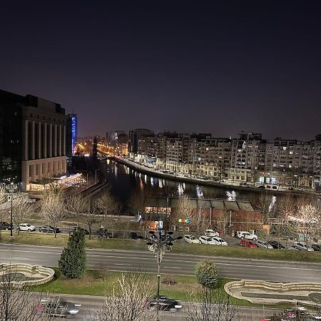 Unirii Lake Tribunal Bukarest Exteriör bild