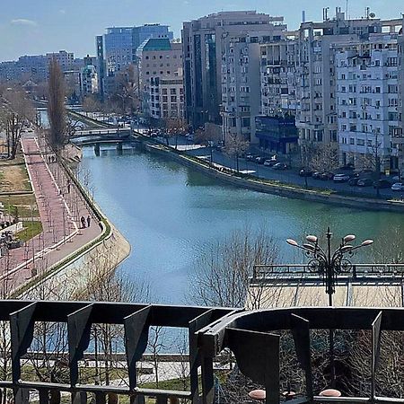 Unirii Lake Tribunal Bukarest Exteriör bild