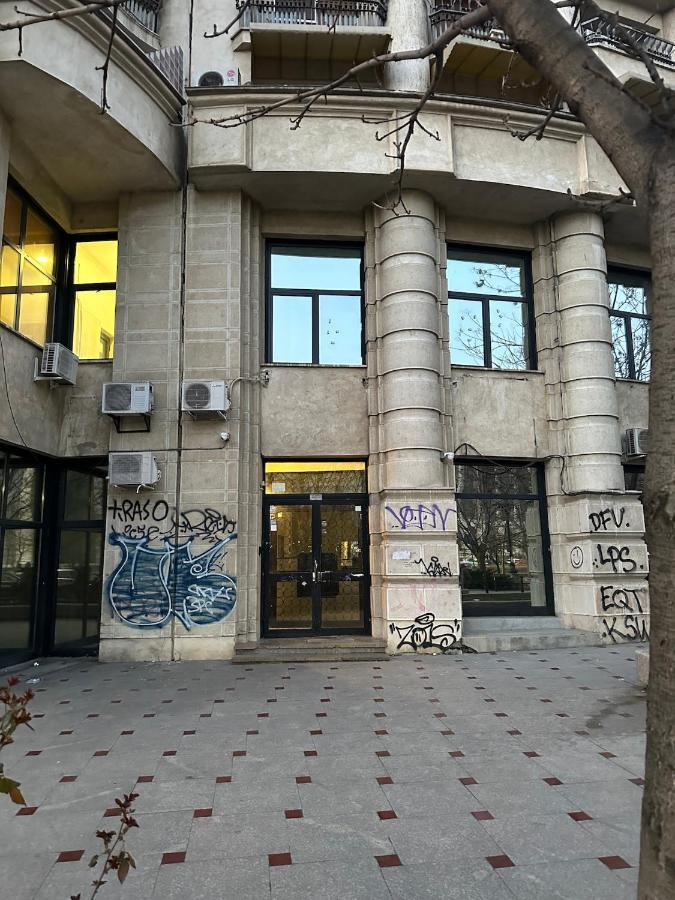 Unirii Lake Tribunal Bukarest Exteriör bild