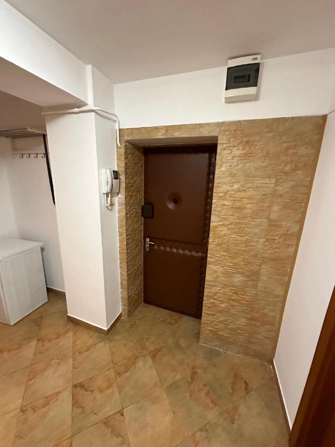 Unirii Lake Tribunal Bukarest Exteriör bild