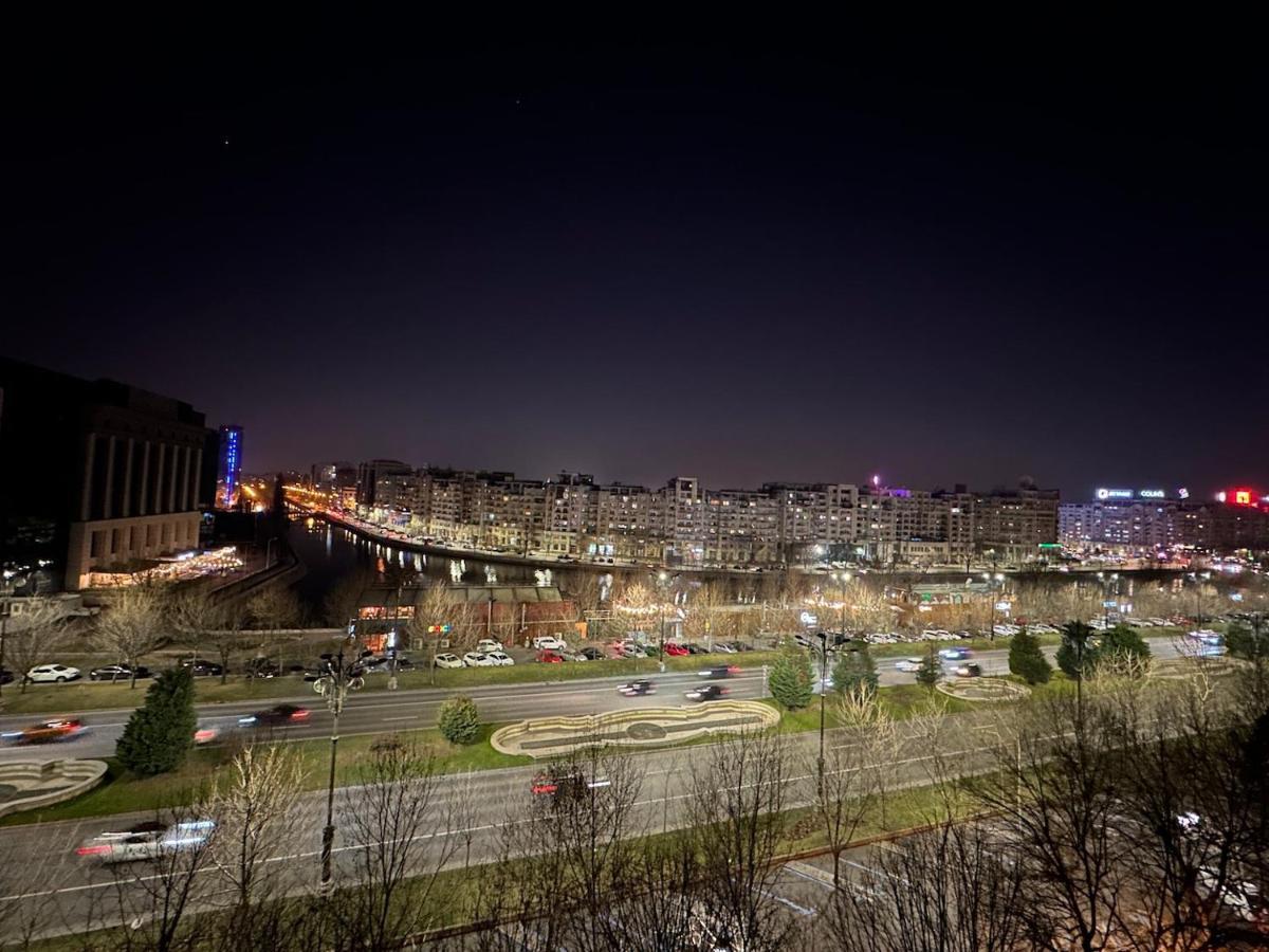 Unirii Lake Tribunal Bukarest Exteriör bild