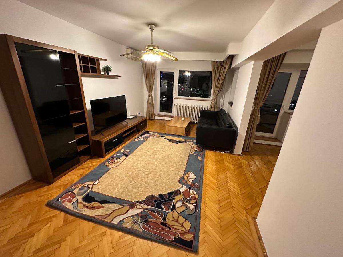 Unirii Lake Tribunal Bukarest Exteriör bild