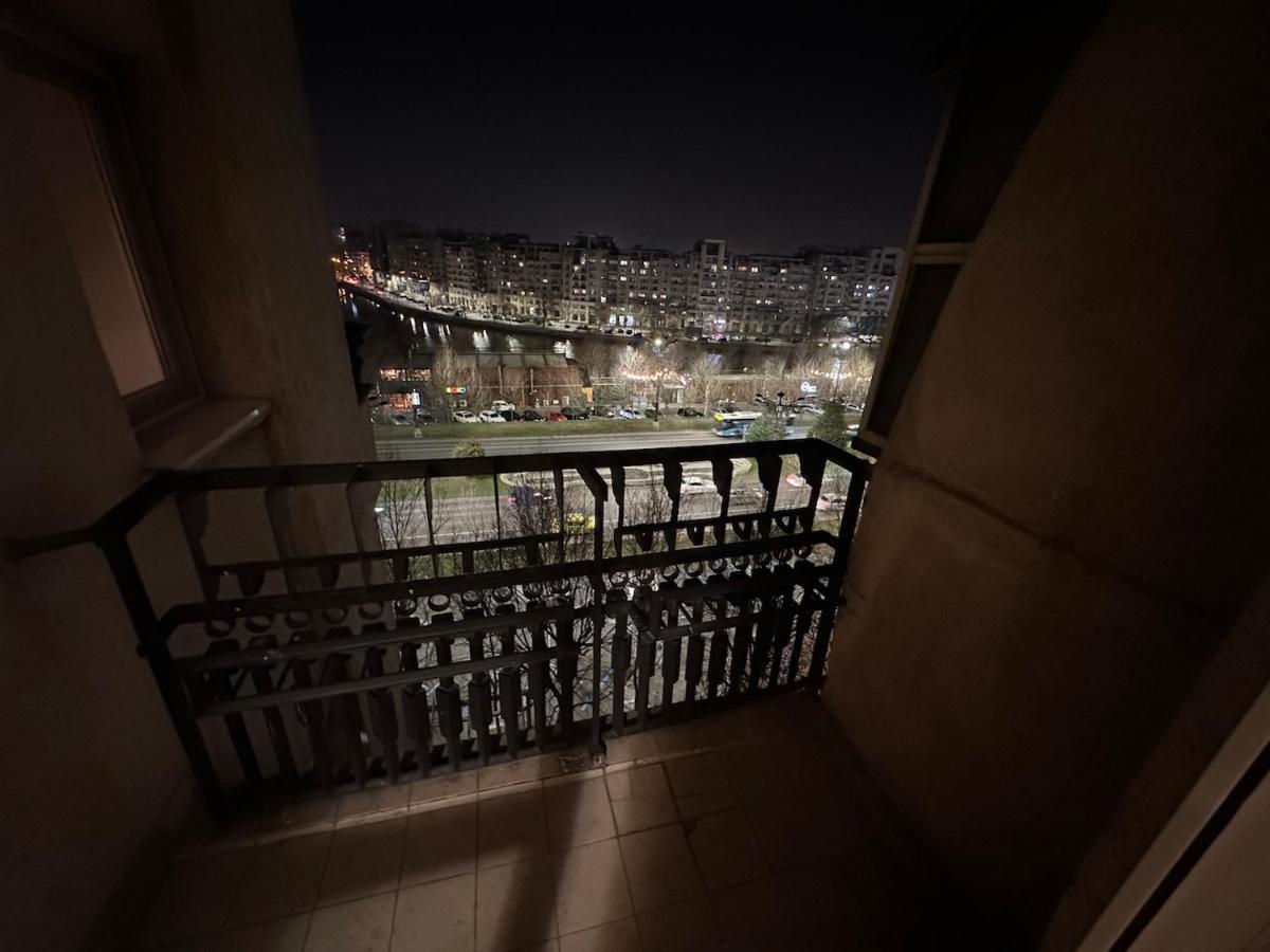 Unirii Lake Tribunal Bukarest Exteriör bild