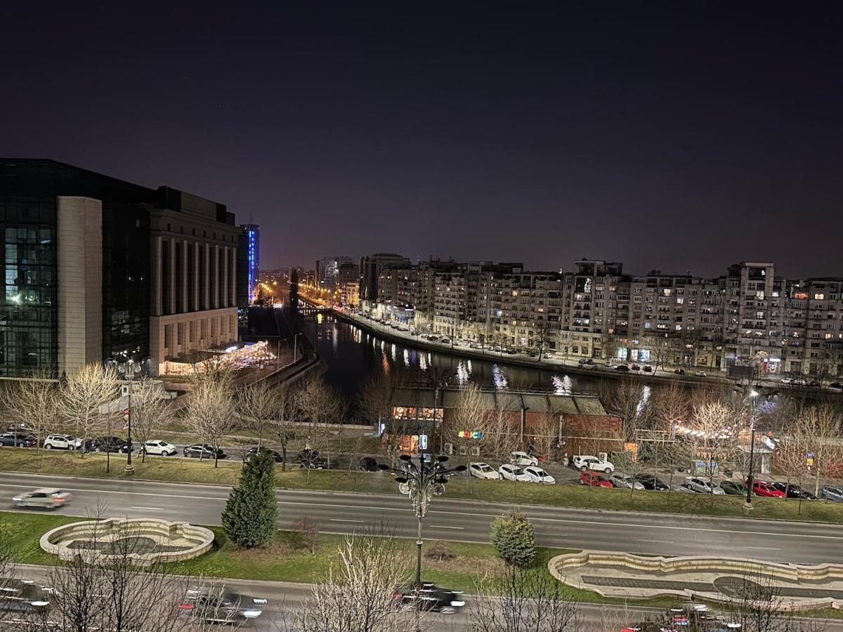 Unirii Lake Tribunal Bukarest Exteriör bild