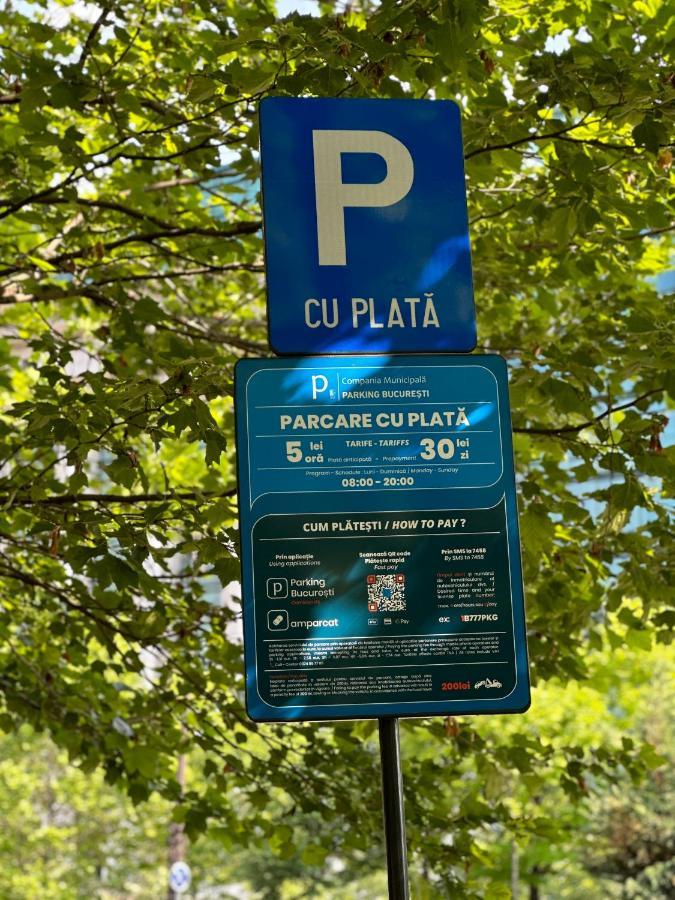 Unirii Lake Tribunal Bukarest Exteriör bild